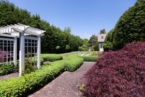 homes with great gardens